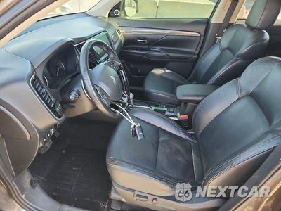 Zdjęcie 7 z 13 samochodu: 2019 MITSUBISHI OUTLANDER SE VIN:JA4AD3A38KZ006897 - miniatura