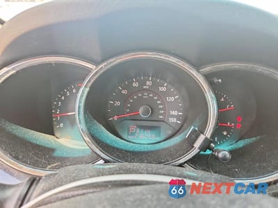 Zdjęcie 9 z 13 samochodu: 2011 KIA SORENTO LX VIN:5XYKTDA23BG074016 - miniatura