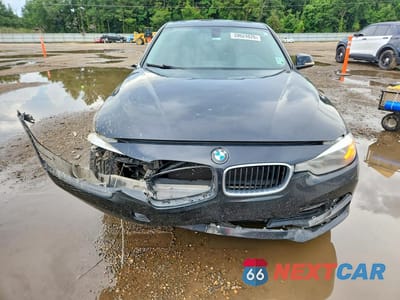 Piąte zdjęcie samochodu w środku: 2016 BMW 320 I VIN:WBA8E1G54GNT38202 - miniatura