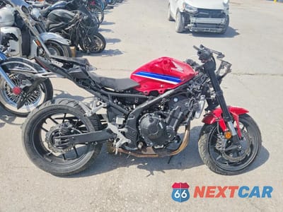 2025 HONDA CBR500 RA MLHPC7051S5101609 - główne zdjęcie licytacji z USA - miniatura