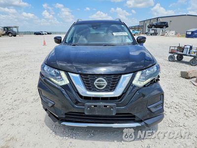Piąte zdjęcie samochodu w środku: 2019 NISSAN ROGUE SV VIN:5N1AT2MV8KC730409 - miniatura