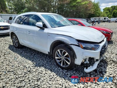 Czwarte zdjęcie samochodu z boku: 2023 AUDI Q5 PREMIUM PLUS 45 VIN:WA1EAAFY1P2046421 - miniatura
