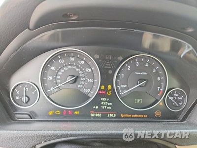 Zdjęcie 9 z 13 samochodu: 2013 BMW 328 XI VIN:WBA3B3G50DNR81267 - miniatura