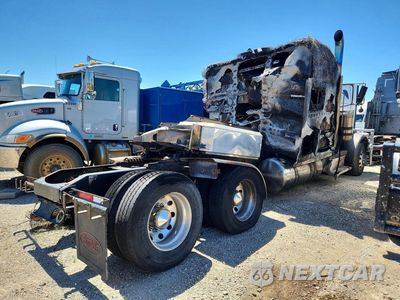 Trzecie zdjęcie samochodu z tyłu: 2019 PETERBILT 389 SEMI TRUCK VIN:1XPXD49X2KD626587 - miniatura