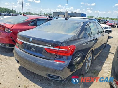 Trzecie zdjęcie samochodu z tyłu: 2016 BMW 750I XDRIVE MSPORT VIN:WBA7F2C55GG420836 - miniatura