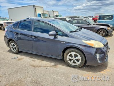 Czwarte zdjęcie samochodu z boku: 2013 TOYOTA PRIUS ONE VIN:JTDKN3DU0D5557346 - miniatura