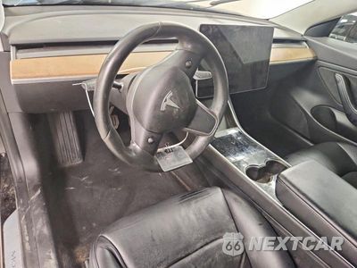 Zdjęcie 8 z 11 samochodu: 2019 TESLA MODEL 3 VIN:5YJ3E1EA5KF401800 - miniatura