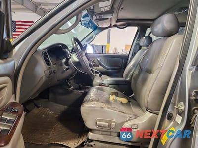 Zdjęcie 7 z 13 samochodu: 2002 TOYOTA SEQUOIA LIMITED VIN:5TDBT48A82S116583 - miniatura