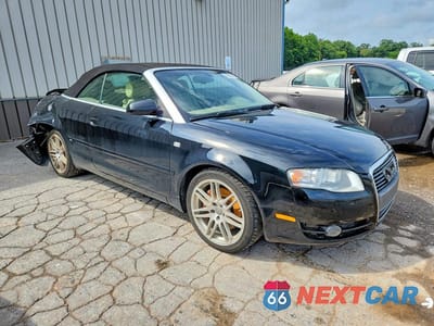 Czwarte zdjęcie samochodu z boku: 2009 AUDI A4 2.0T CABRIOLET QUATTRO VIN:WAUDF48H09K010916 - miniatura