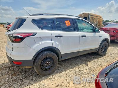 Trzecie zdjęcie samochodu z tyłu: 2017 FORD ESCAPE S VIN:1FMCU0F79HUA69288 - miniatura