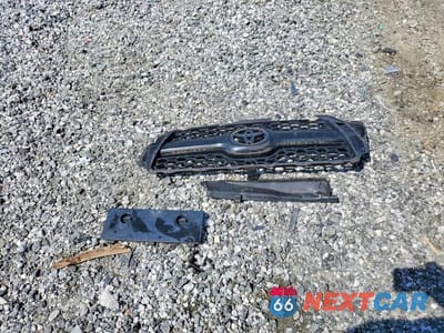 Zdjęcie 12 z 13 samochodu: 2011 TOYOTA TACOMA ACCESS CAB VIN:5TFUU4EN4BX014866 - miniatura
