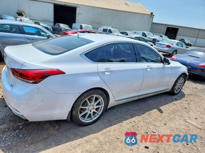 Trzecie zdjęcie samochodu z tyłu: 2018 GENESIS G80 3.8 VIN:KMHGN4JE4JU262000 - miniatura