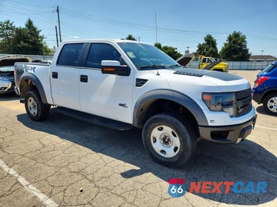 Czwarte zdjęcie samochodu z boku: 2014 FORD F150 SVT RAPTOR VIN:1FTFW1R67EFC30130 - miniatura