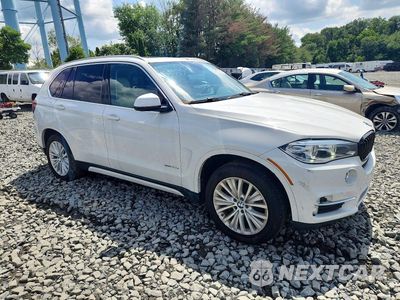 Czwarte zdjęcie samochodu z boku: 2016 BMW X5 XDR40E VIN:5UXKT0C58G0S77737 - miniatura