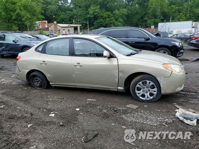 Czwarte zdjęcie samochodu z boku: 2010 HYUNDAI ELANTRA GLS VIN:KMHDU4AD8AU970490 - miniatura