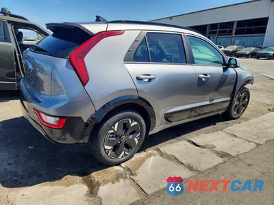 Trzecie zdjęcie samochodu z tyłu: 2024 KIA NIRO WIND VIN:KNDCR3L14R5108033 - miniatura