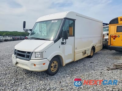 2017 ISUZU REACH DELIVERY VAN JALB4T170H7W00237 - główne zdjęcie licytacji z USA - miniatura