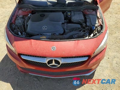 Zdjęcie 11 z 12 samochodu: 2019 MERCEDES-BENZ CLA 250 VIN:WDDSJ4EB8KN775293 - miniatura