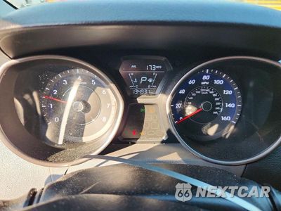 Zdjęcie 9 z 12 samochodu: 2015 HYUNDAI ELANTRA SE VIN:5NPDH4AE6FH632346 - miniatura