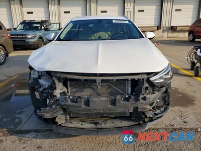 Piąte zdjęcie samochodu w środku: 2019 BUICK REGAL TOURX ESSENCE VIN:W04GV8SX9K1030646 - miniatura