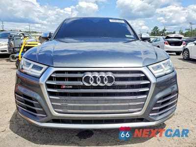 Piąte zdjęcie samochodu w środku: 2018 AUDI SQ5 PREMIUM PLUS VIN:WA1A4AFY5J2147989 - miniatura