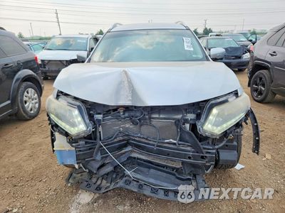 Piąte zdjęcie samochodu w środku: 2015 NISSAN ROGUE SV VIN:KNMAT2MT6FP547558 - miniatura