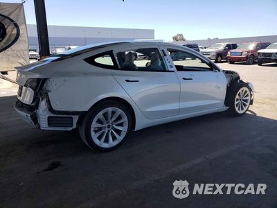 Trzecie zdjęcie samochodu z tyłu: 2022 TESLA MODEL 3 VIN:5YJ3E1EA9NF339760 - miniatura