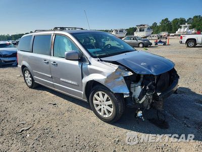Czwarte zdjęcie samochodu z boku: 2015 CHRYSLER TOWN & COUNTRY TOURING VIN:2C4RC1BG1FR545346 - miniatura