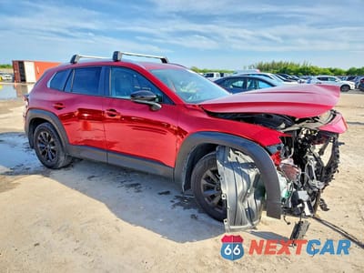 Czwarte zdjęcie samochodu z boku: 2024 MAZDA CX-50 PREMIUM VIN:7MMVABDM5RN238700 - miniatura