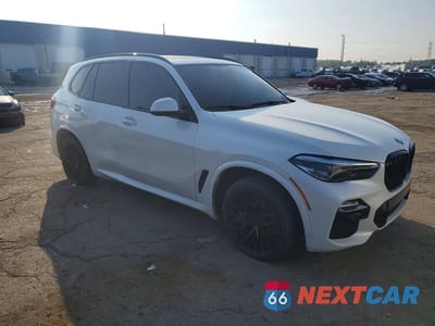 Czwarte zdjęcie samochodu z boku: 2021 BMW X5 XDRIVE40I VIN:5UXCR6C00M9H07345 - miniatura