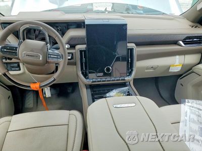 Zdjęcie 8 z 14 samochodu: 2026 GMC YUKON DENALI VIN:1GKS2DKL5TR315561 - miniatura
