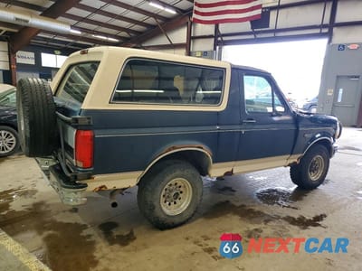 Trzecie zdjęcie samochodu z tyłu: 1993 FORD BRONCO U100 VIN:1FMEU15NXPLA40353 - miniatura