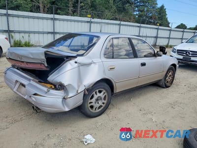 Trzecie zdjęcie samochodu z tyłu: 1994 TOYOTA CAMRY LE V6 VIN:4T1GK12EXRU029353 - miniatura