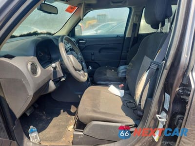Zdjęcie 7 z 13 samochodu: 2017 JEEP PATRIOT SPORT VIN:1C4NJPBAXHD161722 - miniatura