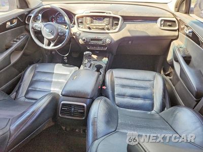 Zdjęcie 8 z 13 samochodu: 2016 KIA SORENTO EX VIN:5XYPH4A52GG072766 - miniatura