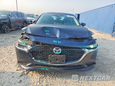 Piąte zdjęcie samochodu w środku: 2021 MAZDA 3 PREFERRED VIN:3MZBPBCL9MM214944 - miniatura