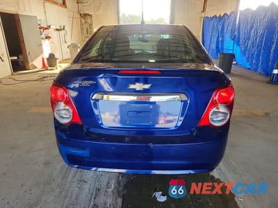 Zdjęcie 6 z 12 samochodu: 2014 CHEVROLET SONIC LT VIN:1G1JC5SH4E4148754 - miniatura