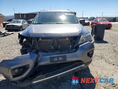 Piąte zdjęcie samochodu w środku: 2019 NISSAN PATHFINDER SV VIN:5N1DR2MM6KC653008 - miniatura