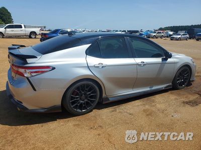 Trzecie zdjęcie samochodu z tyłu: 2020 TOYOTA CAMRY TRD VIN:4T1NZ1AK8LU042068 - miniatura