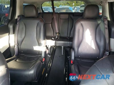 Zdjęcie 10 z 13 samochodu: 2022 KIA CARNIVAL LX VIN:KNDNB4H32N6094330 - miniatura