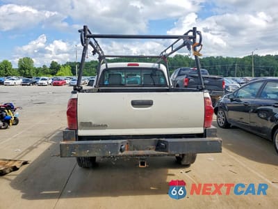Zdjęcie 6 z 12 samochodu: 2013 TOYOTA TACOMA VIN:5TFPX4EN1DX016744 - miniatura