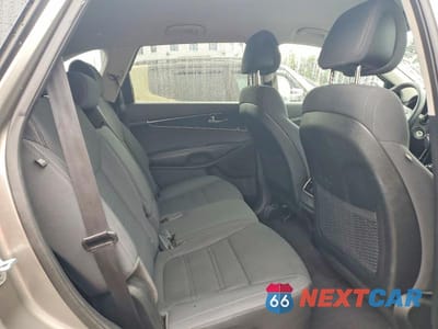 Zdjęcie 11 z 14 samochodu: 2016 KIA SORENTO LX VIN:5XYPGDA35GG148224 - miniatura