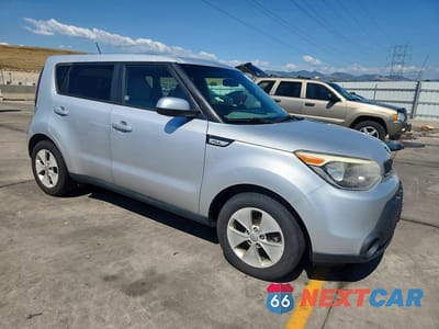 Czwarte zdjęcie samochodu z boku: 2015 KIA SOUL BASE VIN:KNDJN2A29F7787208 - miniatura
