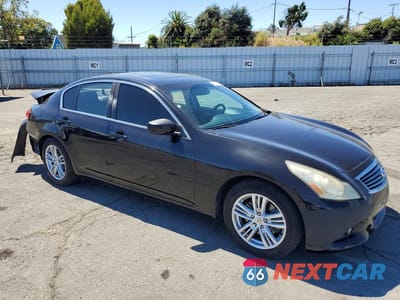 Czwarte zdjęcie samochodu z boku: 2011 INFINITI G25 SEDAN BASE VIN:JN1DV6AP2BM600695 - miniatura