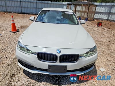 Piąte zdjęcie samochodu w środku: 2018 BMW 320 I VIN:WBA8A9C52JK622775 - miniatura