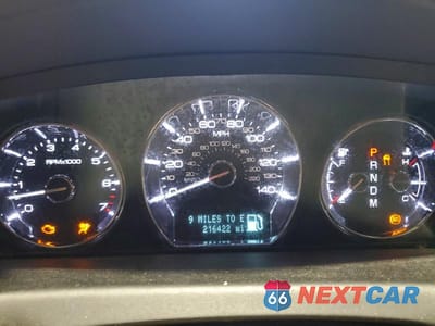Zdjęcie 9 z 12 samochodu: 2010 LINCOLN MKS VIN:1LNHL9DRXAG608782 - miniatura