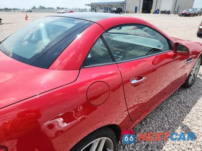 Zdjęcie 10 z 12 samochodu: 2014 MERCEDES-BENZ SLK 250 VIN:WDDPK4HA8EF085967 - miniatura
