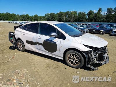 Czwarte zdjęcie samochodu z boku: 2018 TOYOTA PRIUS PRIME PLUS VIN:JTDKARFP7J3084994 - miniatura