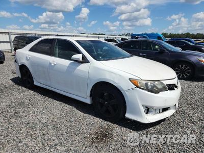 Czwarte zdjęcie samochodu z boku: 2014 TOYOTA CAMRY SE VIN:4T1BF1FK6EU426812 - miniatura