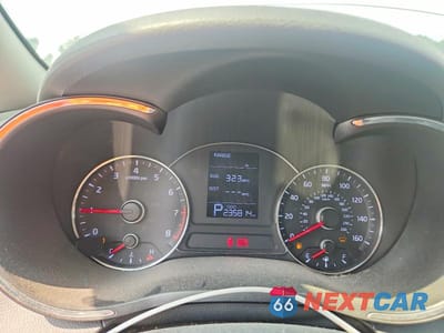 Zdjęcie 9 z 12 samochodu: 2016 KIA FORTE LX VIN:KNAFX4A65G5446252 - miniatura